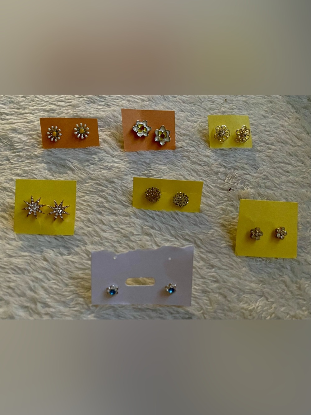 Fun earrings - Picture 2 of 4